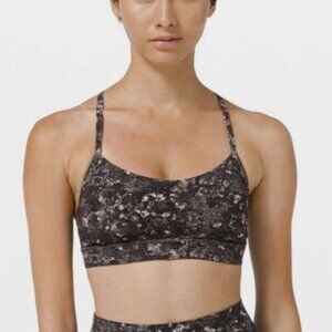 Lululemon Flow Y Nulu sports bra (Size 6)